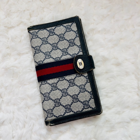 Vintage Gucci Wallet - Picture 1 of 9